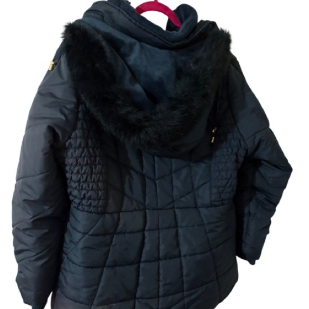 Susan Graver Navy fleece lined Puffer Jacket with fur hood. Size large. - Picture 2 of 2